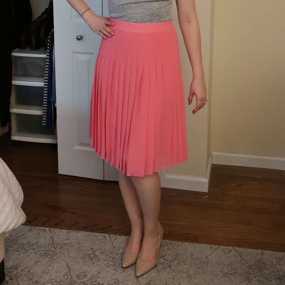 NWT Pink Pleated Chiffon Ann Taylor Skirt - Picture 1 of 7